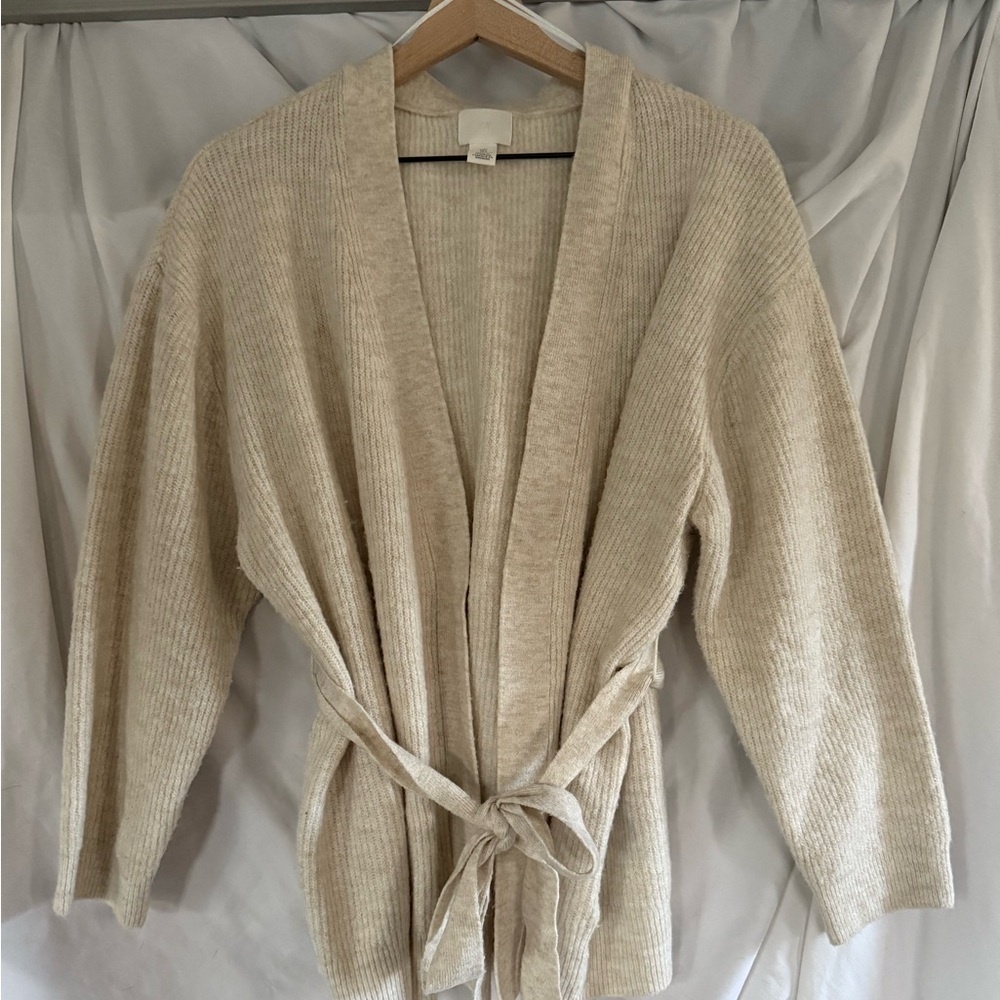 H&M Women's Cream Sweater Cardigan sz L